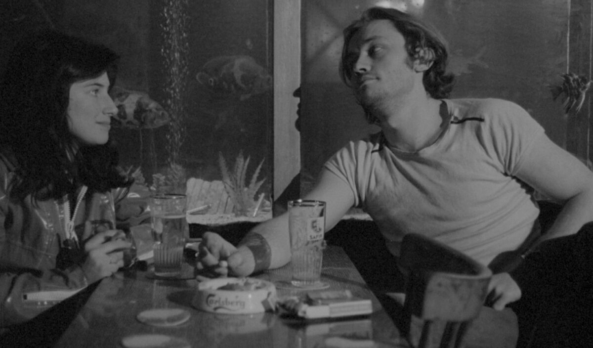 Chantal Akerman et Niels Arestrup au café dans Je, tu, il, elle