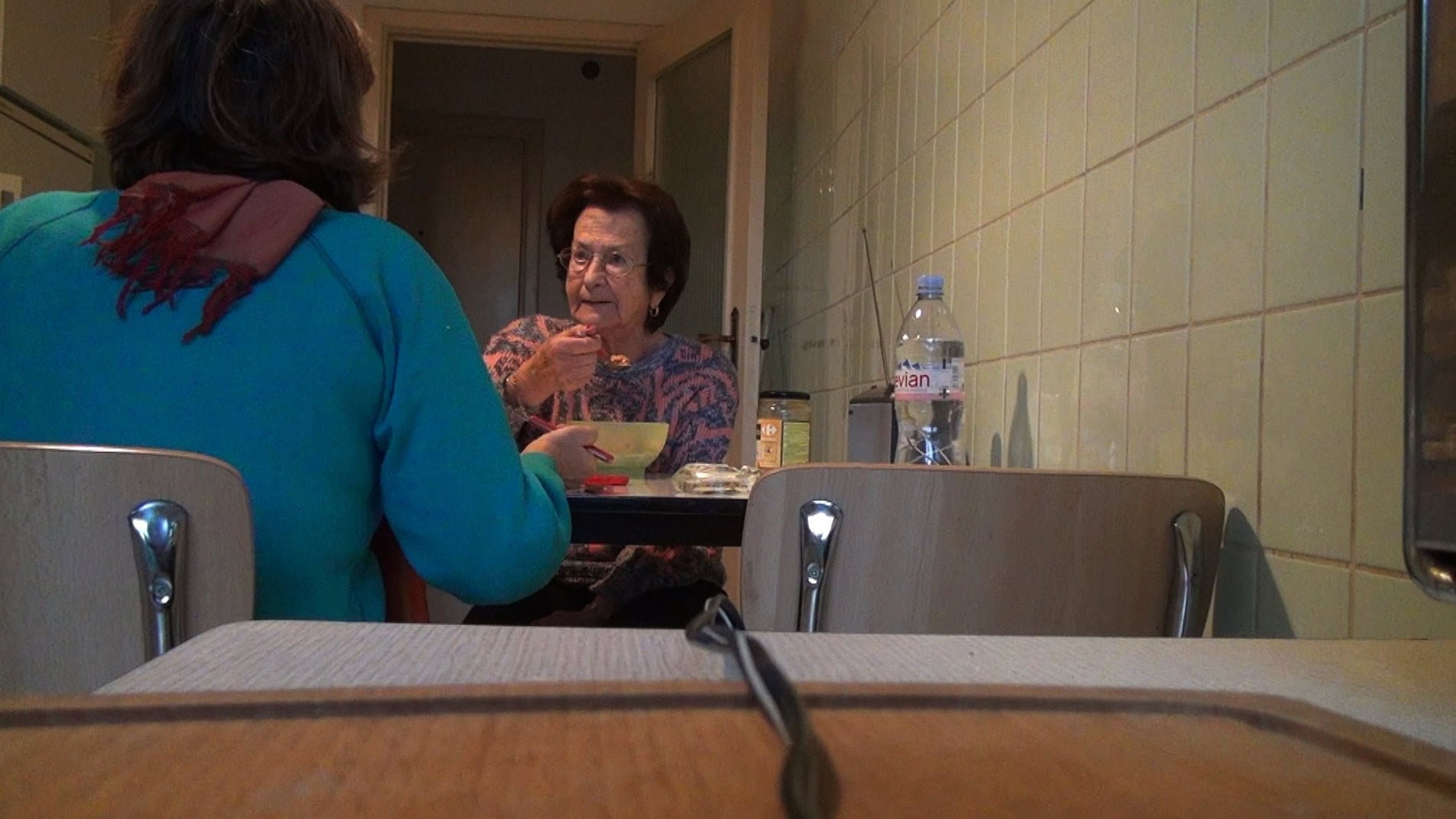 La mère de Chantal Akerman dans sa maison à Bruxelles dans No Home Movie